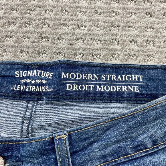 Signature by Levi's Straus Modern Straight Women's Jeans Size 16M 33X32 Denim - Picture 3 of 14